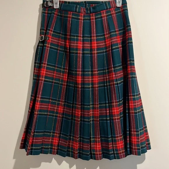 Laird Portch of Scotland red green blue plaid kilt. Size small 2/4. UK size 7. - Picture 4 of 6